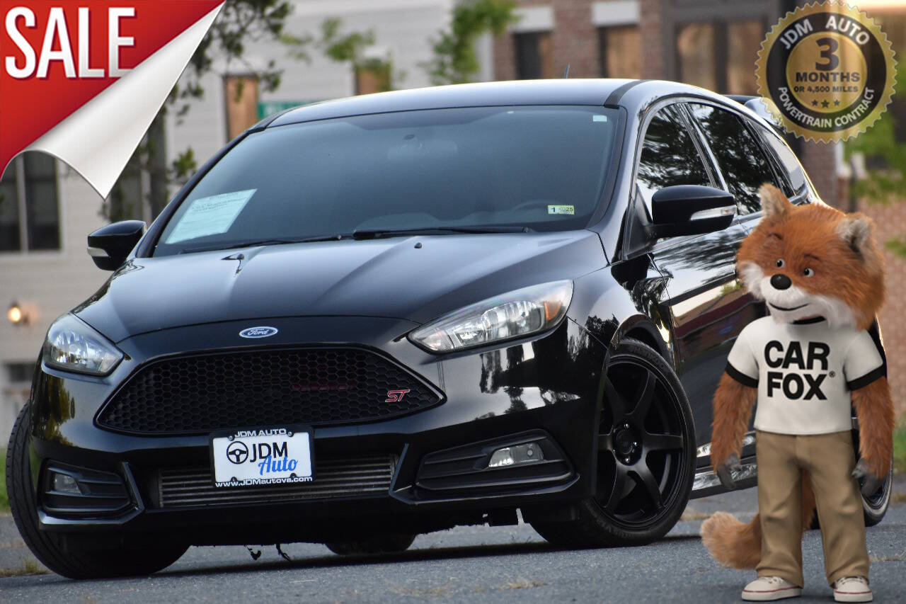 2018 Ford Focus ST 4dr Hatchback 