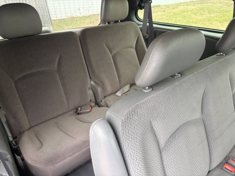 2004 Dodge Grand Caravan SE