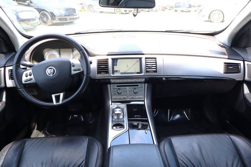 2011 Jaguar XF