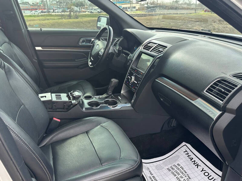 2017 Ford Explorer Limited