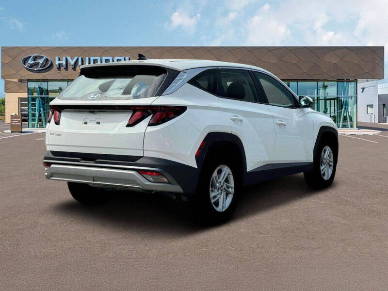 2025 Hyundai Tucson SE