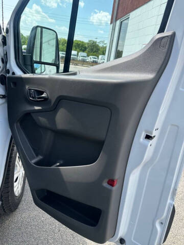 2023 Ford E-Transit