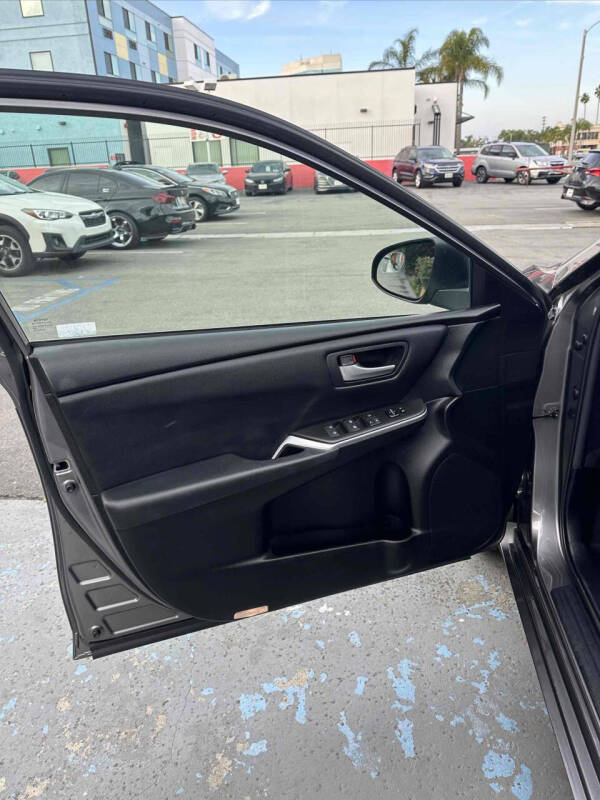 2017 Toyota Camry Hybrid