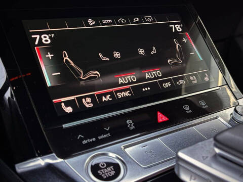 2023 Audi e-tron quattro Premium Plus