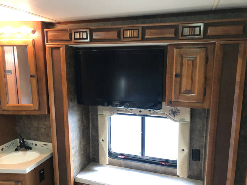 2012 Tiffin Allegro RED