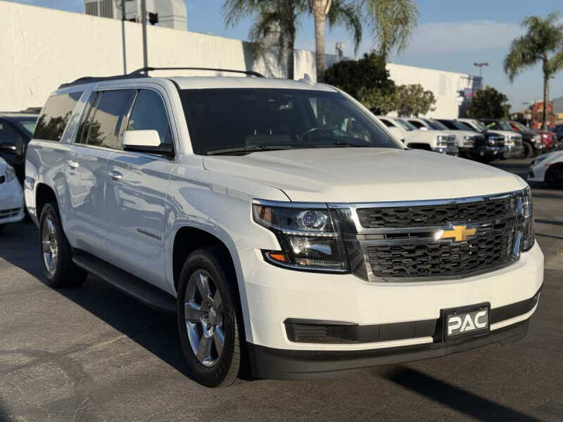 2017 Chevrolet Suburban LT