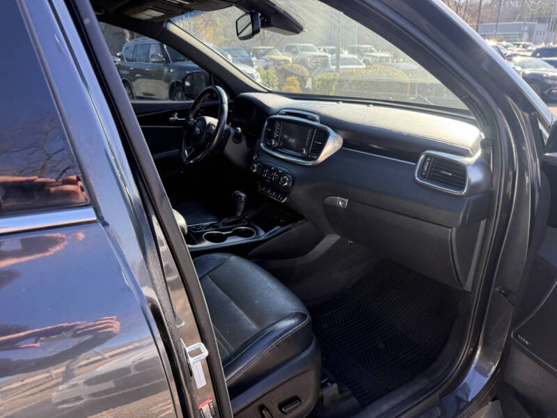 2017 Kia Sorento SX Limited V6