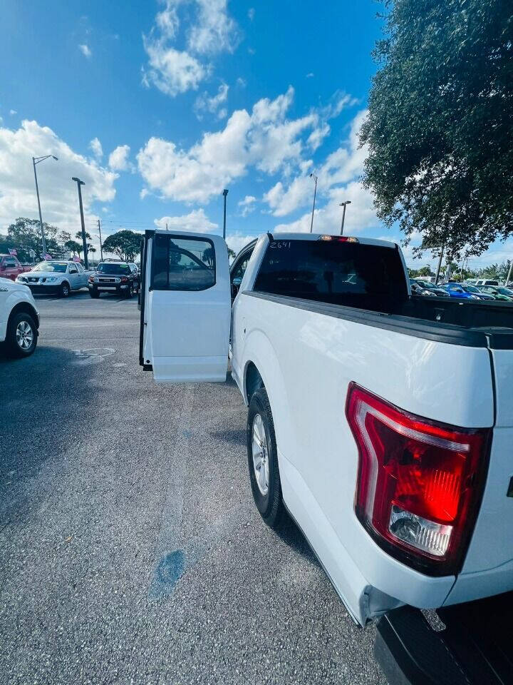 2015 FORD F-150 Pickup - $16,950