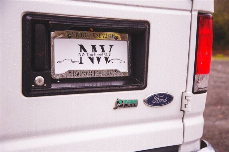 2014 Ford E-Series E-350 SD XLT