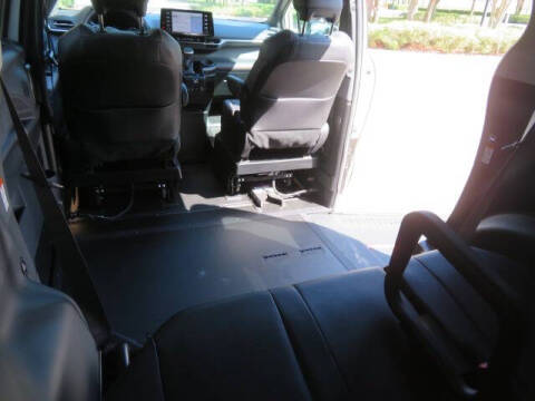 2023 Toyota Sienna XSE 7-Passenger