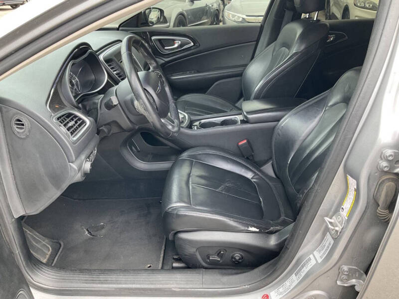 2015 Chrysler 200 C
