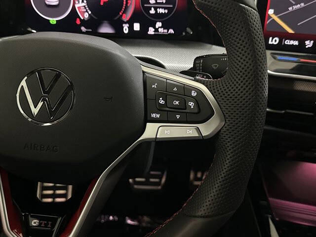 2025 Volkswagen Golf GTI SE