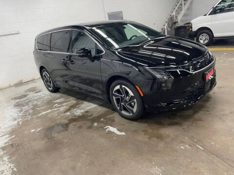 2027 Chrysler Pacifica Limited