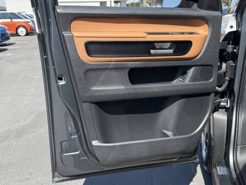 2025 Volkswagen ID. Buzz Pro S Plus