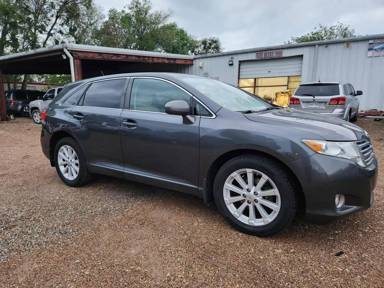 2010 Toyota Venza for sale at AUTHE VENTURES AUTO in Red Oak, TX