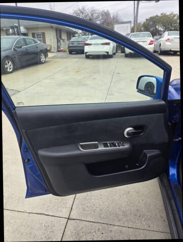 2012 Nissan Versa 1.8 S