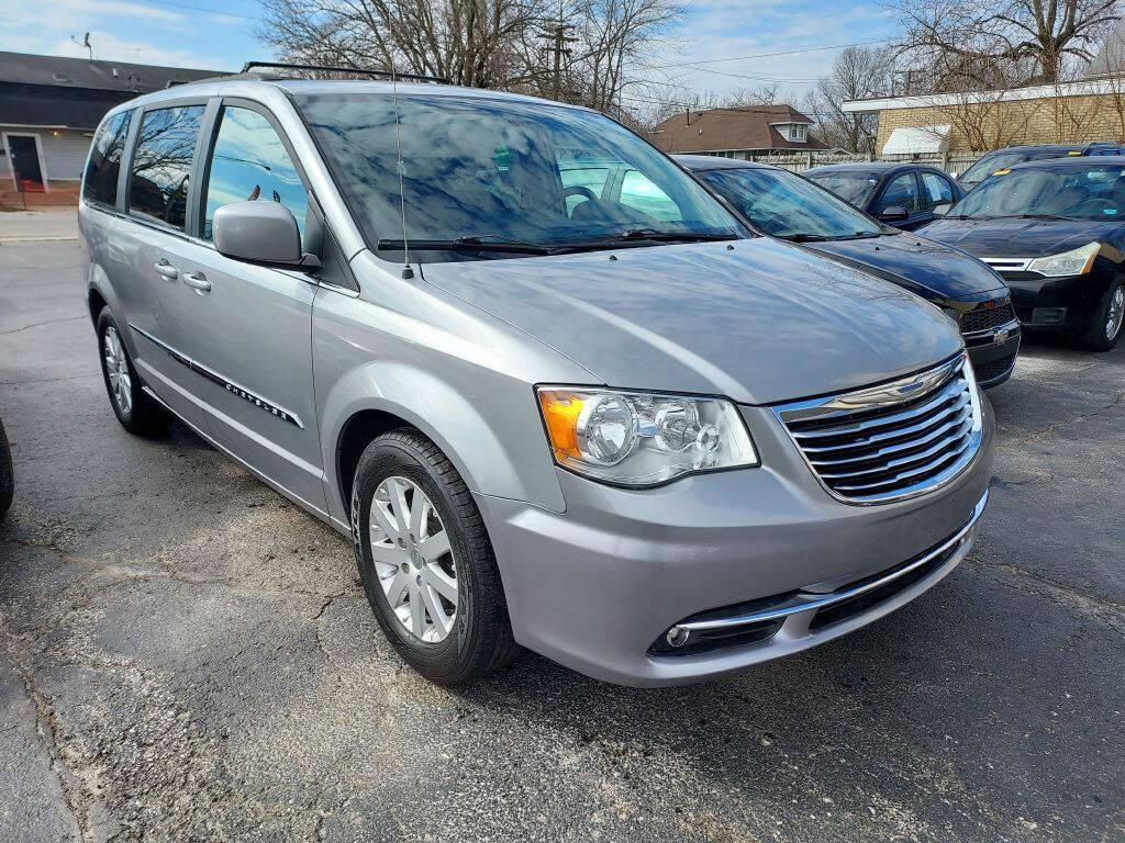 2015 Chrysler Town & Country Touring