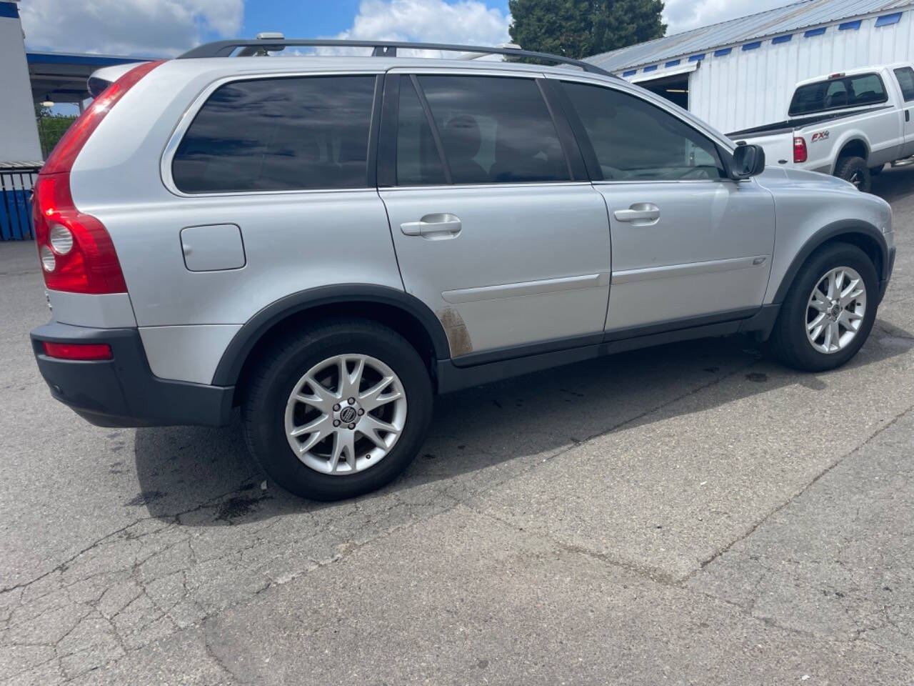 2005 Volvo XC90 for sale at Paradise Coach in Newberg, OR