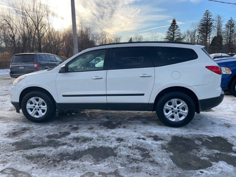 2011 Chevrolet Traverse LS