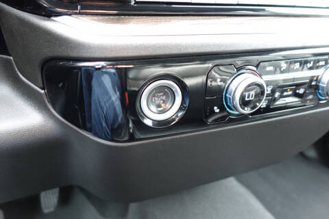 2024 GMC Sierra 1500 Elevation Standard