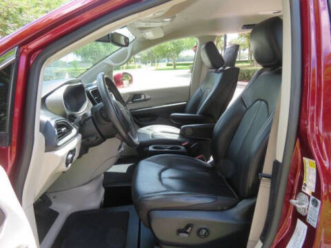 2020 Chrysler Pacifica Touring L Plus