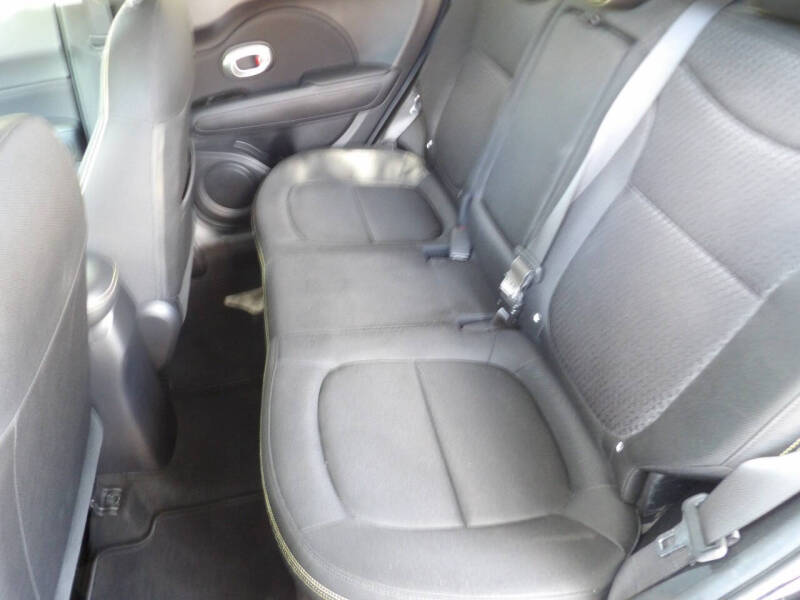 2016 Kia Soul +