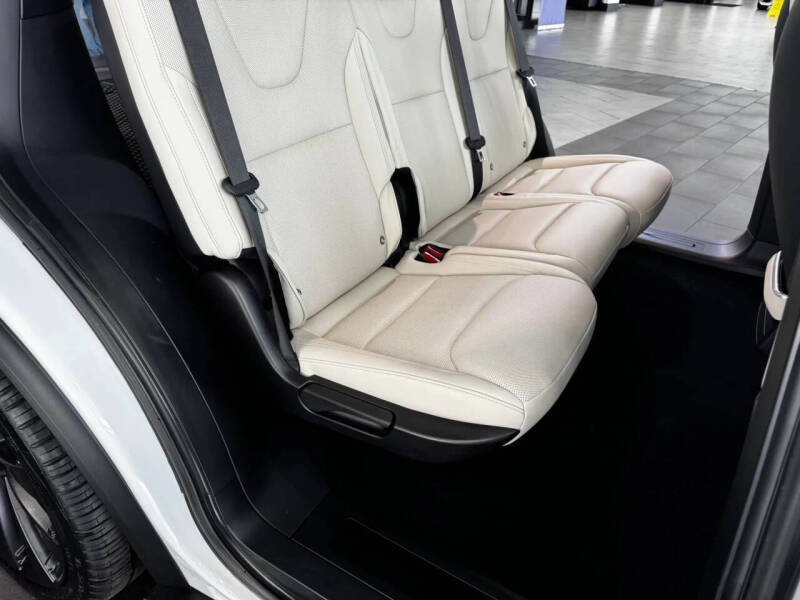 2023 Tesla Model X Standard Range