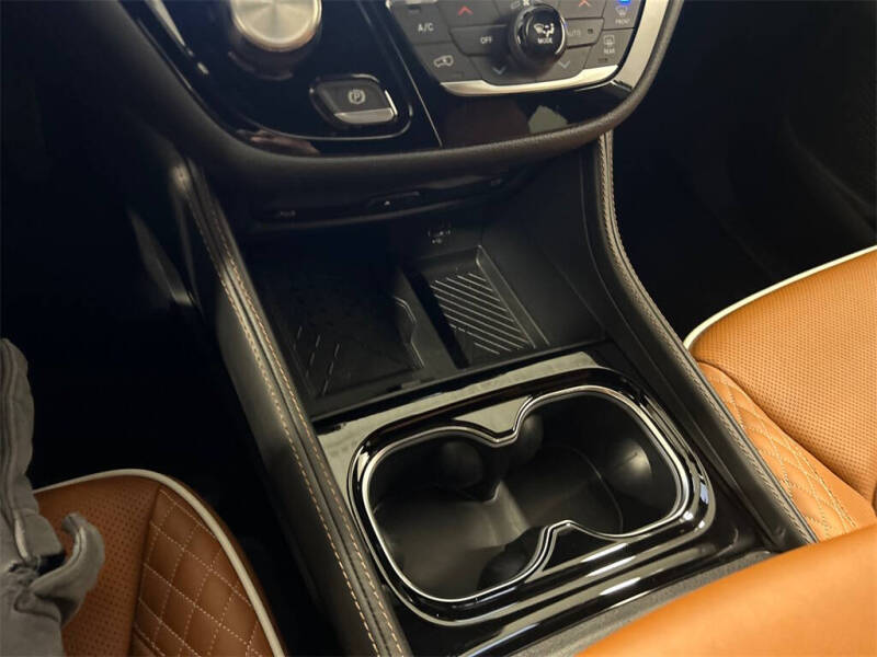 2026 Chrysler Pacifica Pinnacle