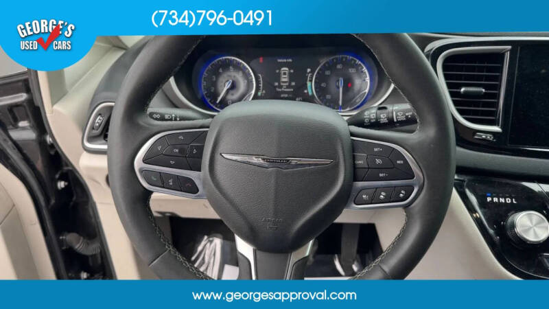 2023 Chrysler Pacifica Touring L