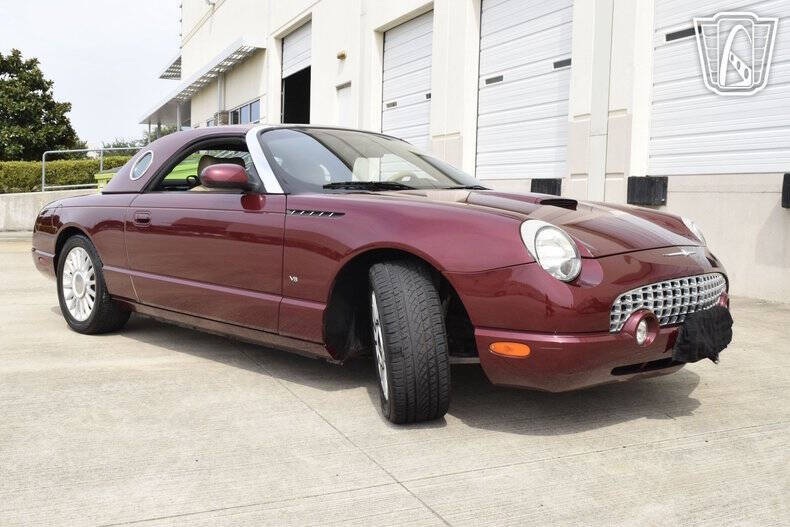 2004 Ford Thunderbird Deluxe