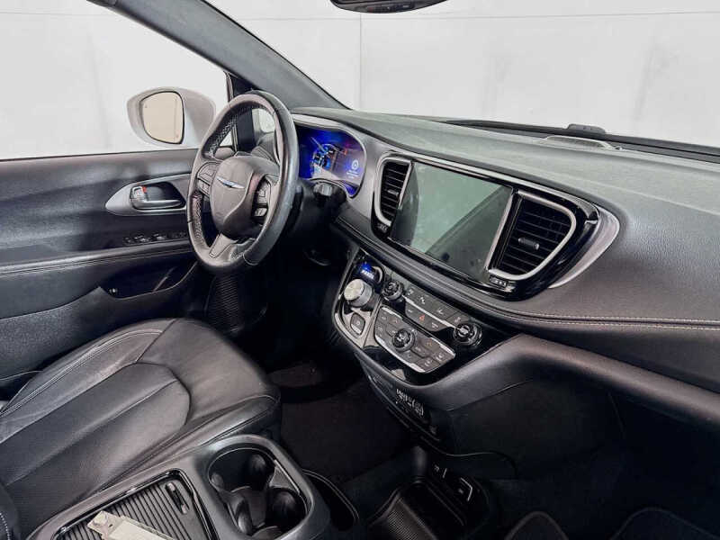 2021 Chrysler Pacifica Hybrid Touring L
