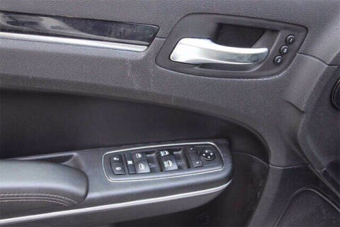 2019 Chrysler 300 Limited