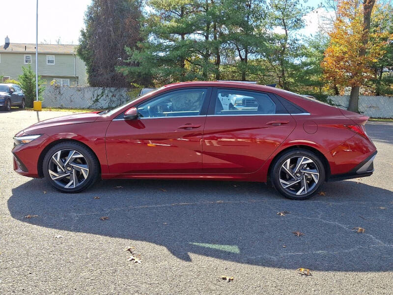 2024 Hyundai Elantra Limited