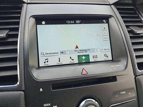 2017 Ford Taurus SEL