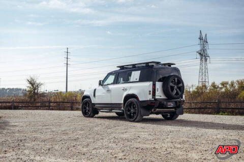 2022 Land Rover Defender 110 X-Dynamic HSE