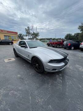 2010 Ford Mustang for sale at BSS AUTO SALES INC in Eustis FL