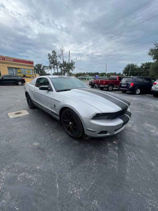 2010 Ford Mustang for sale at BSS AUTO SALES INC in Eustis FL
