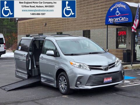 2018 Toyota Sienna XLE 8-Passenger