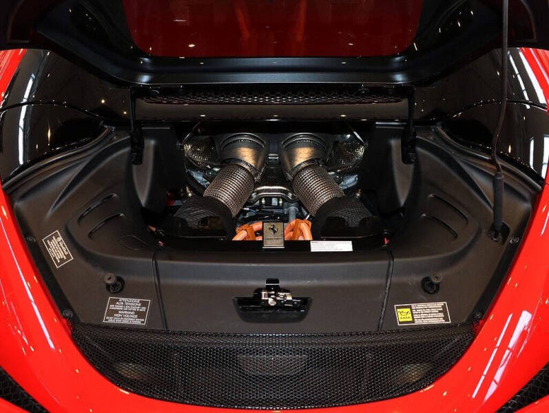 2024 Ferrari 296 GTS