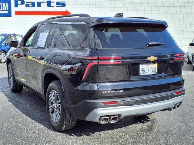 2024 Chevrolet Traverse LT