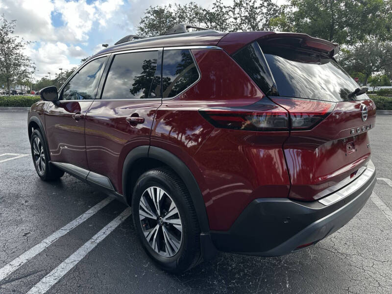 2021 Nissan Rogue SV