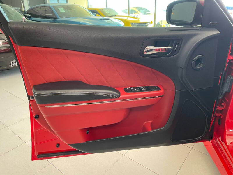 2016 Dodge Charger SRT Hellcat