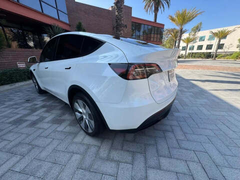 2024 Tesla Model Y Long Range