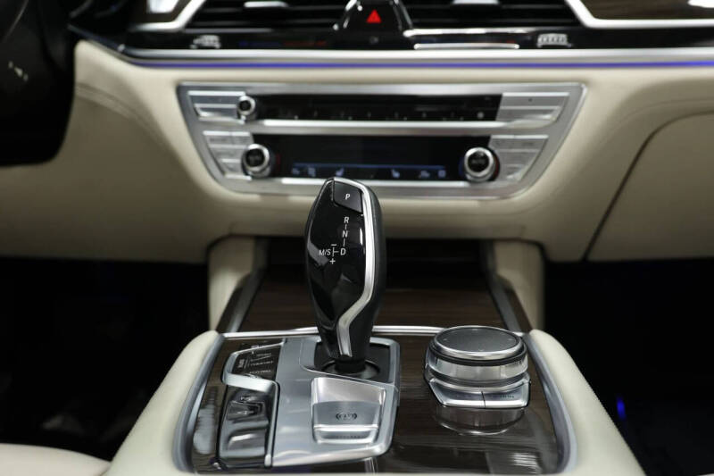 2016 BMW 7 Series 750i xDrive