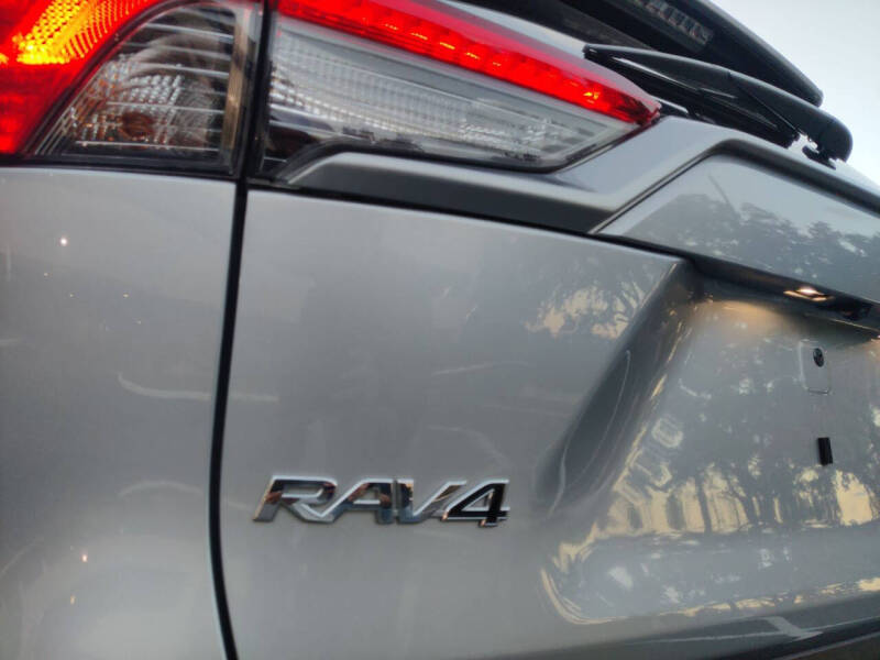2023 Toyota RAV4 Hybrid LE