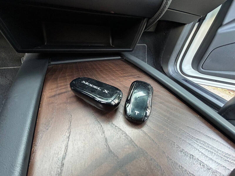 2020 Tesla Model X Long Range