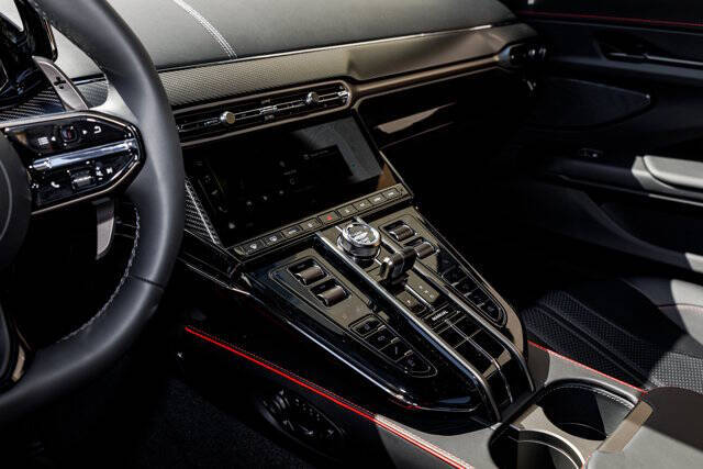 2026 Aston Martin Vantage