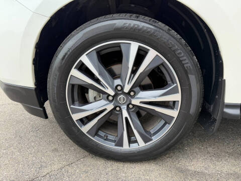 2019 Nissan Pathfinder Platinum
