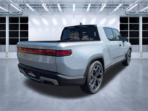 2025 Rivian R1T