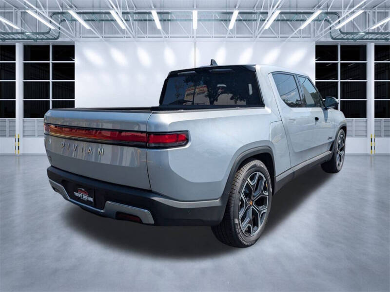 2025 Rivian R1T